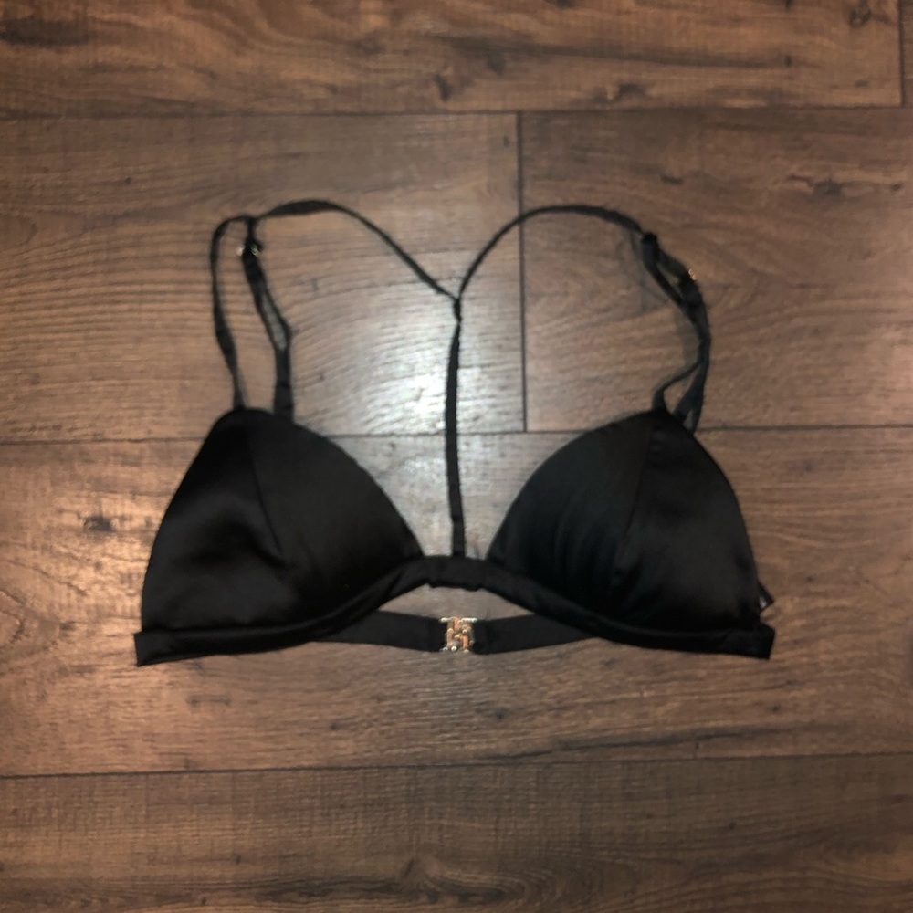 Black bra with middle strap